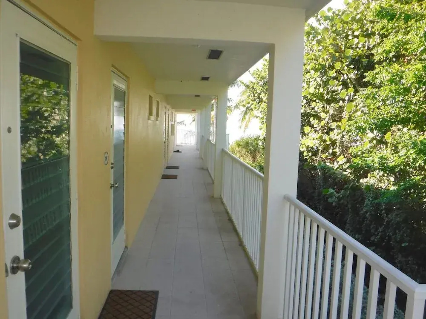 Waterside Inn on the Beach