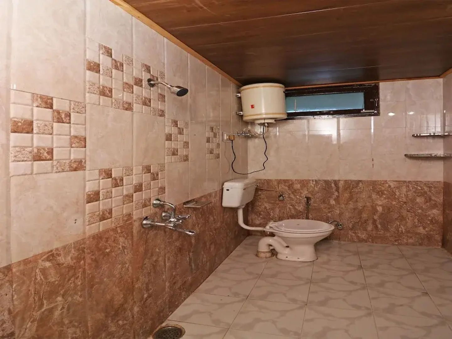 OYO 15416 Hotel Summer Hill