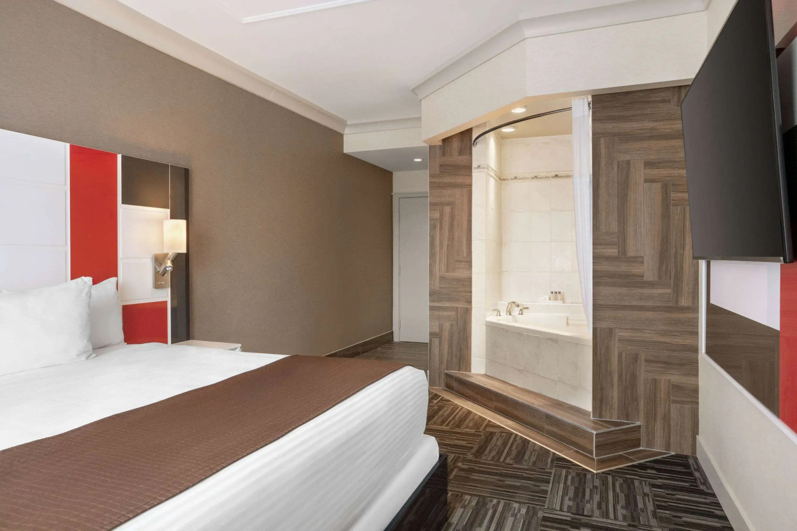 Baymont Inn and Suites Medicine Hat