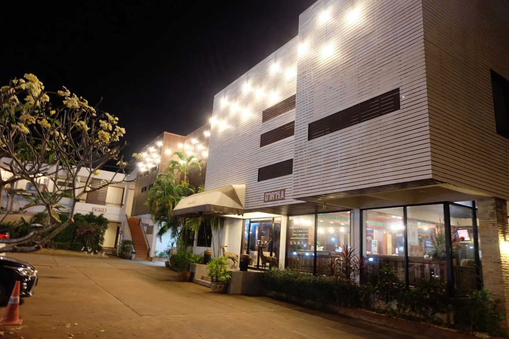 Maldives Beach Resort