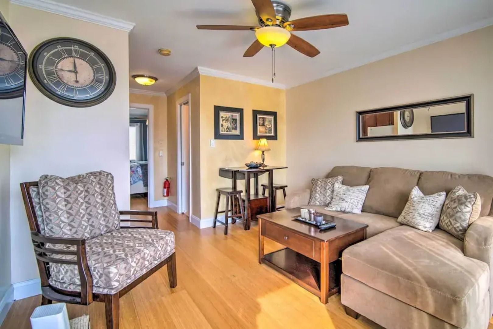 Beautiful Brigantine Condo - Walk to Beach!