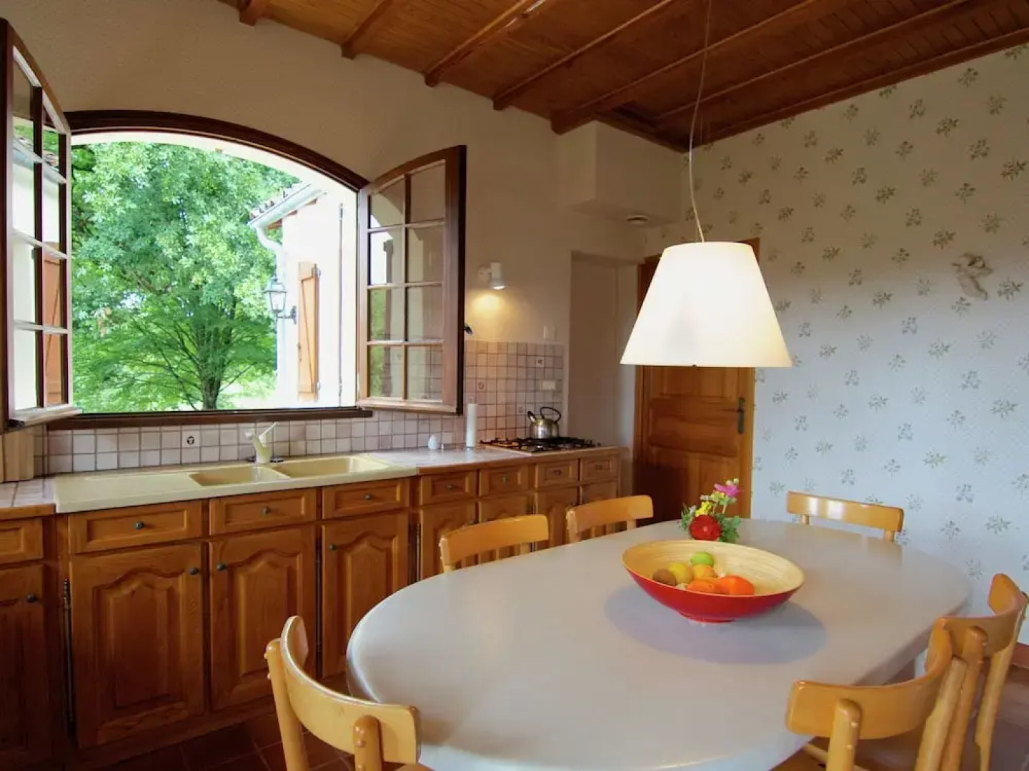 Lovely Villa in La Coquille with Swimming Pool