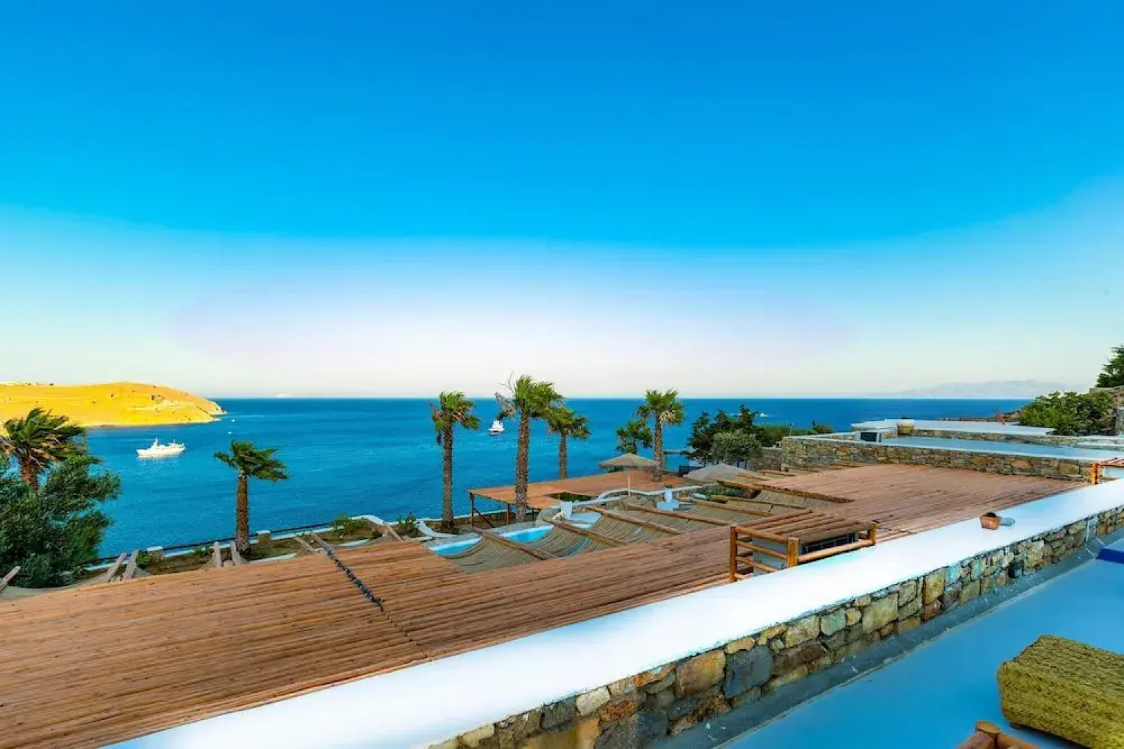Villa With 6 Bedrooms in Mikonos, With Wonderful sea View, Private Poo