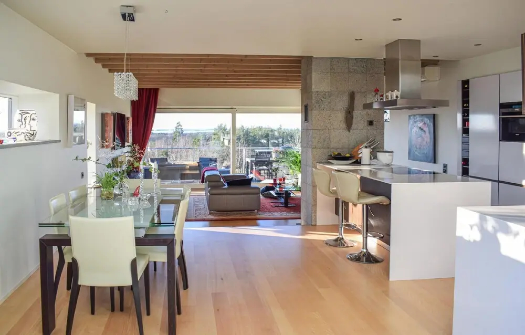 Awesome Home in Färjestaden With 3 Bedrooms, Wifi and Heated Swimming Pool