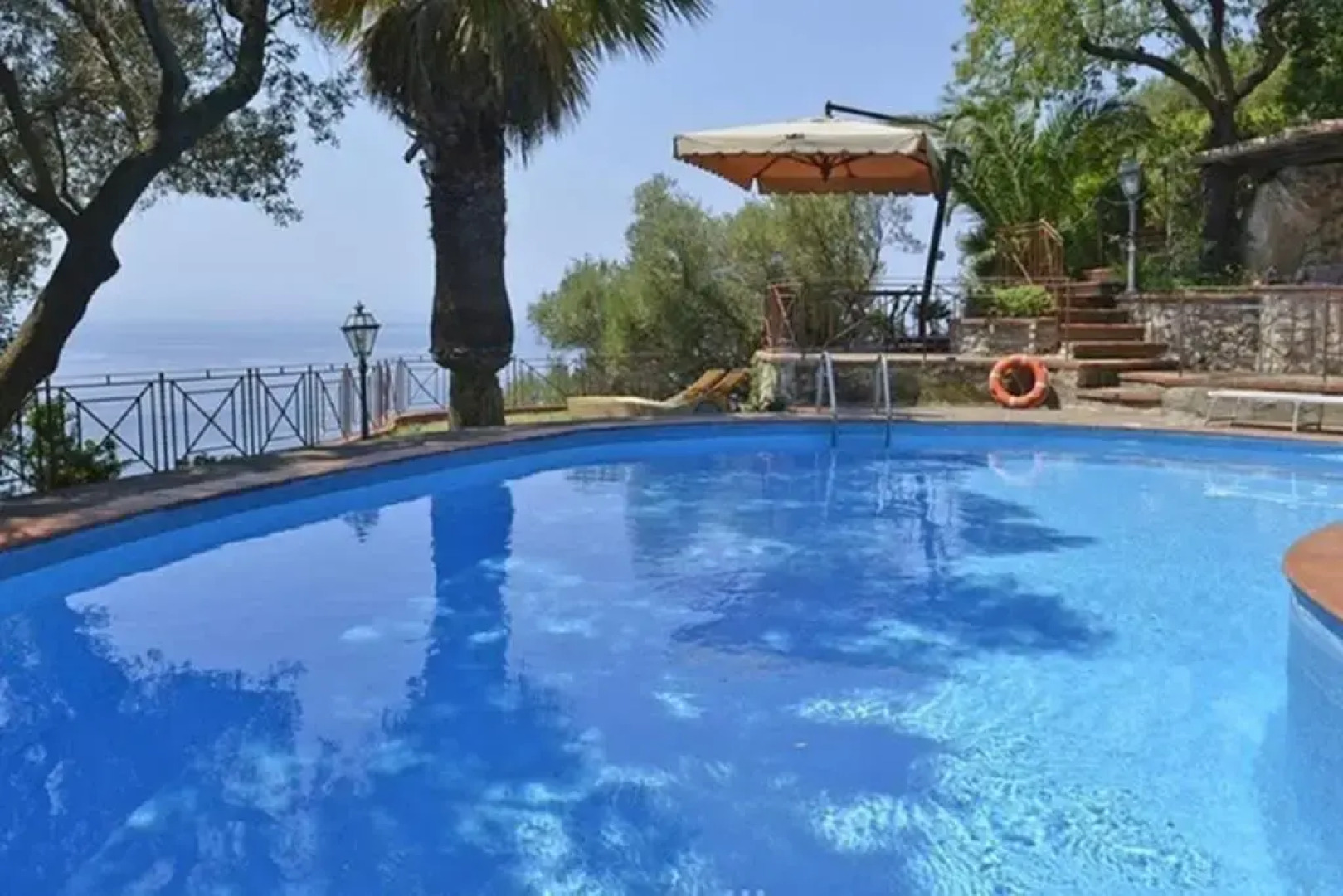 DEPENDANCE vista mare con ingresso privato