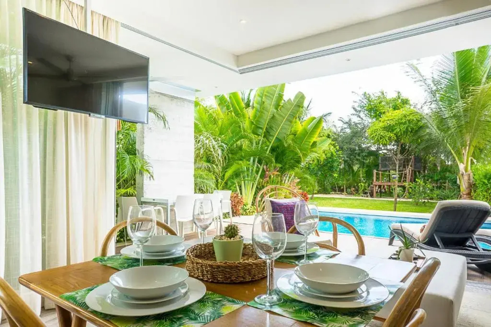 Private Canal Villa 10min to Beach