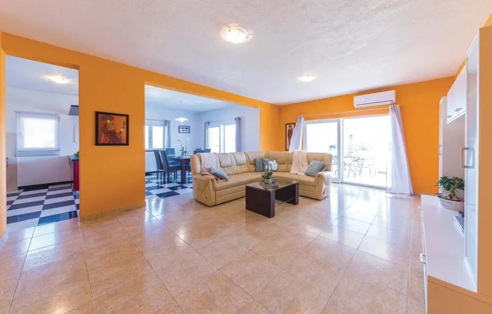 Beautiful Home in Kastel Novi With Wifi and 8 Bedrooms