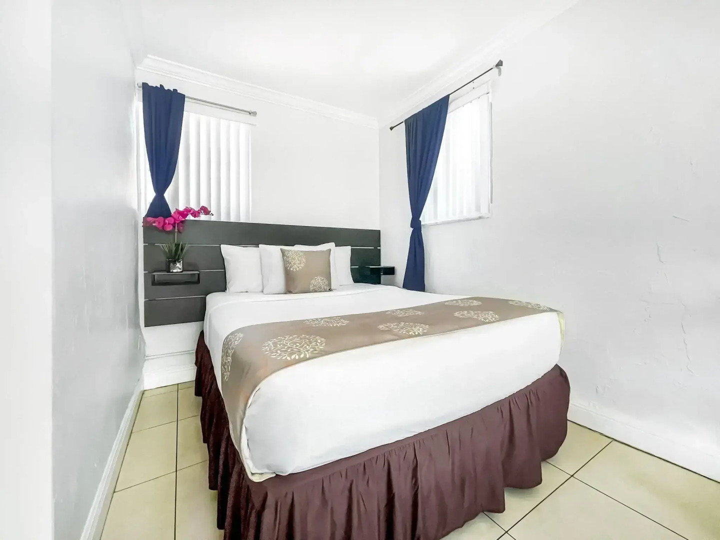 OceanSide Boutique Hotel - Hollywood