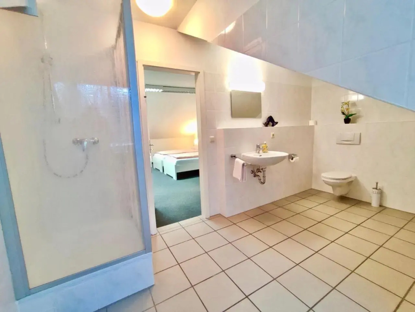 Ganze 3 Zimmer Wohnung 120qm