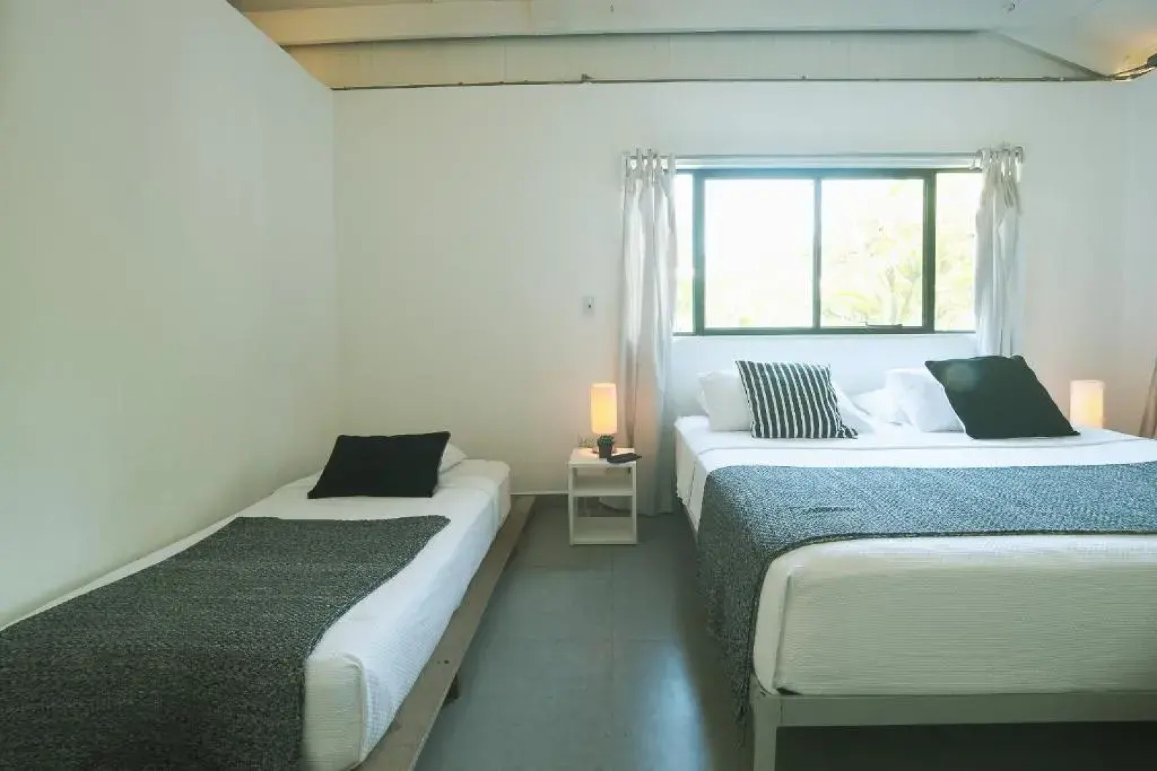 La Negra Surf Hotel & Soda