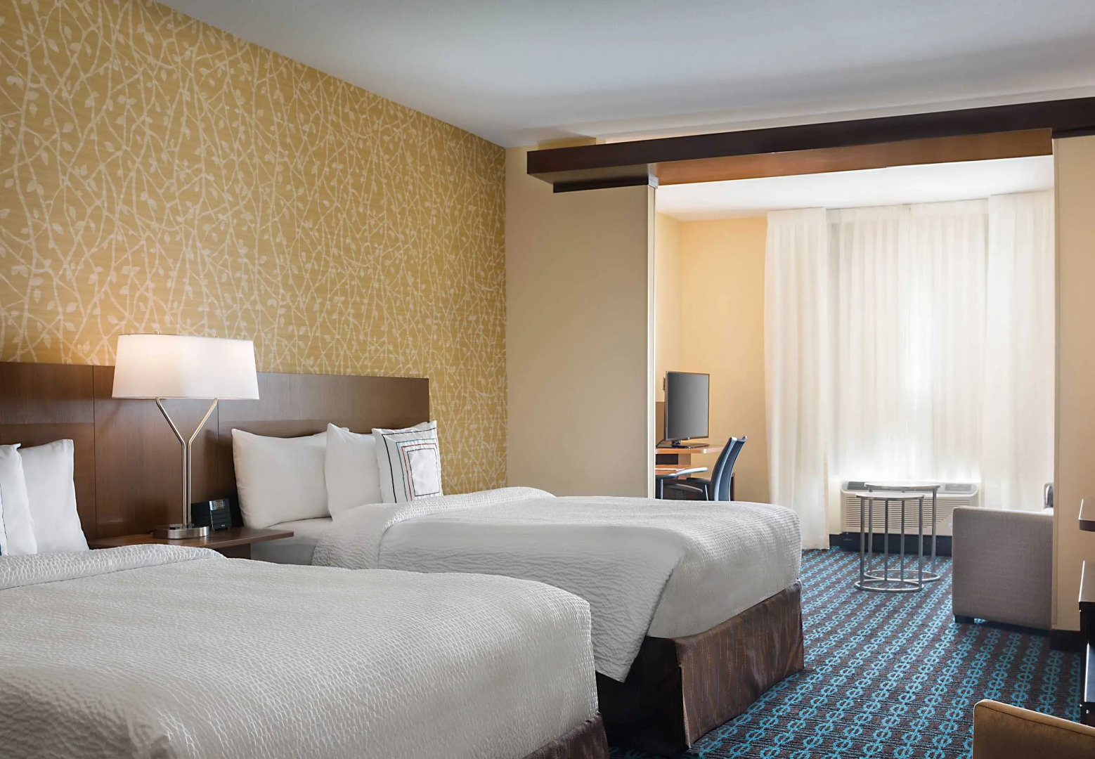 Fairfield Inn & Suites Dallas West/i-30