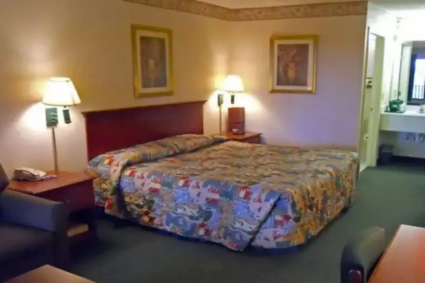 Americas Best Inn & Suites - Decatur