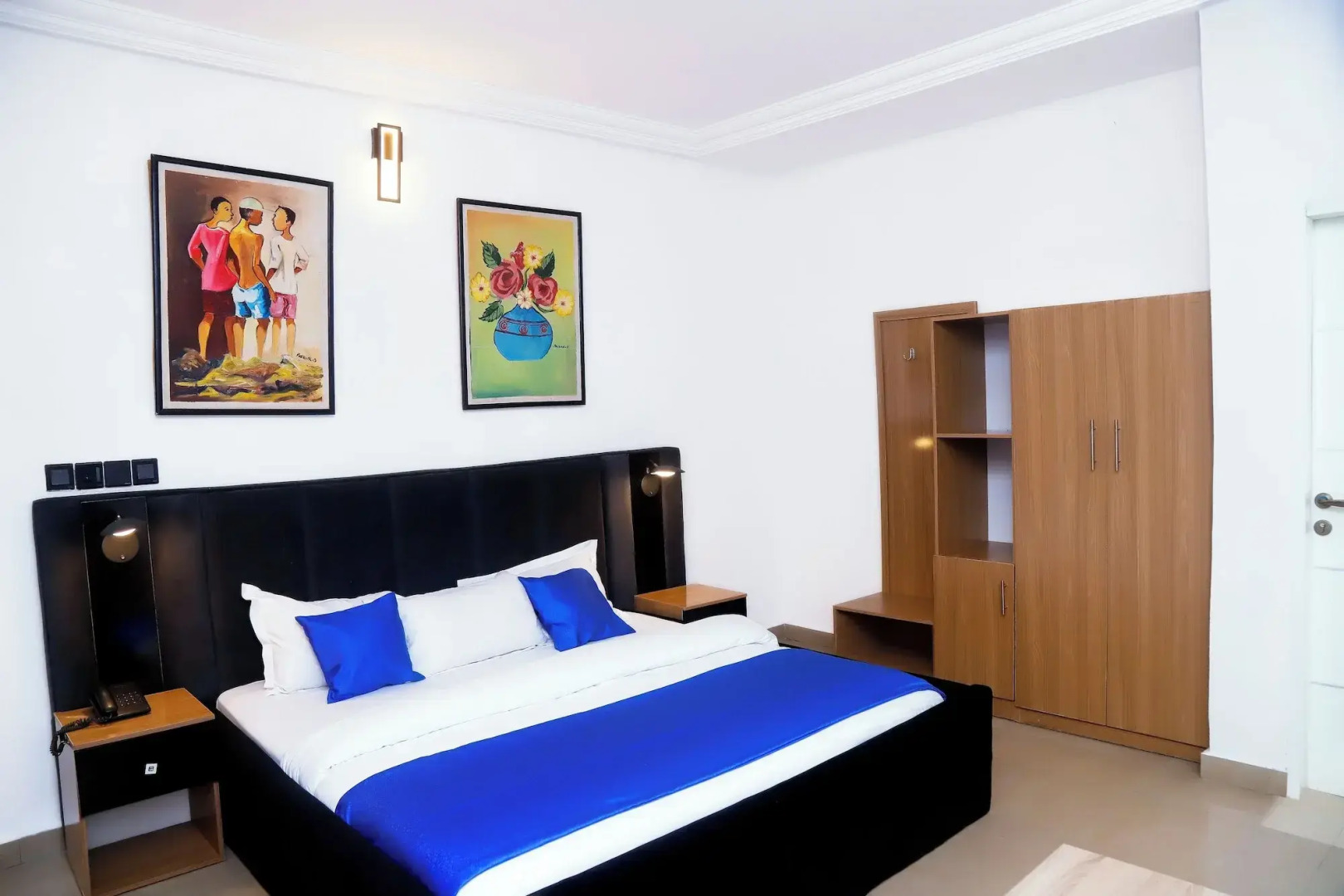 Western Dreams Hotel