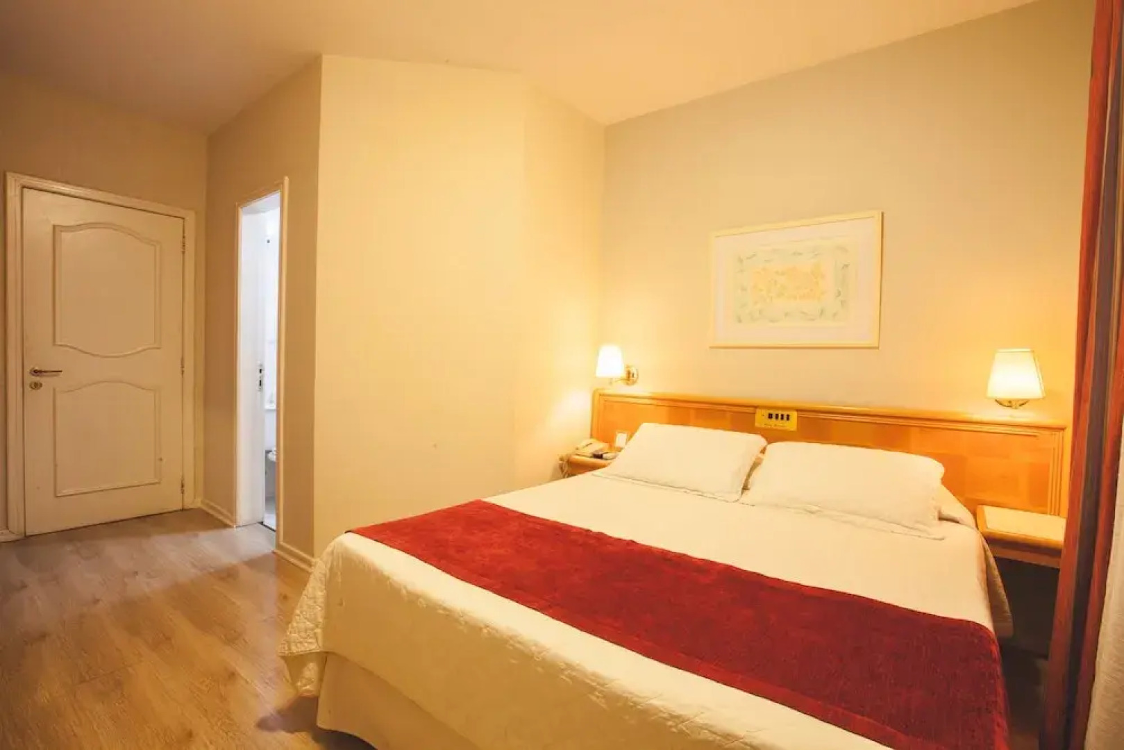 Hotel Curitiba Palace Slim