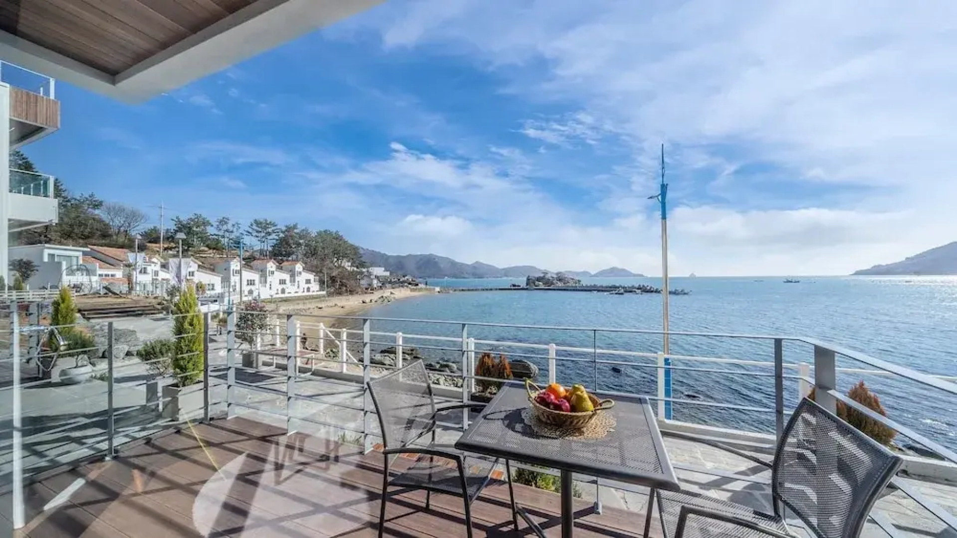 Namhae Lounge 32 Resort B
