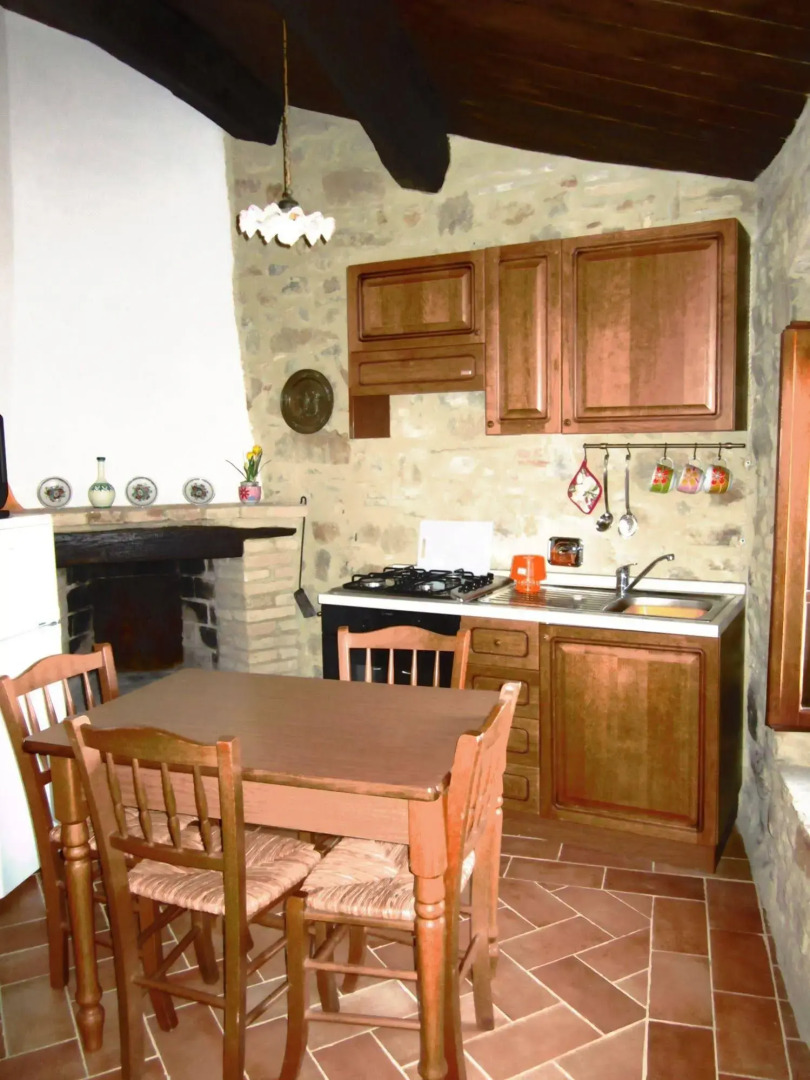 Castello Di Cisterna