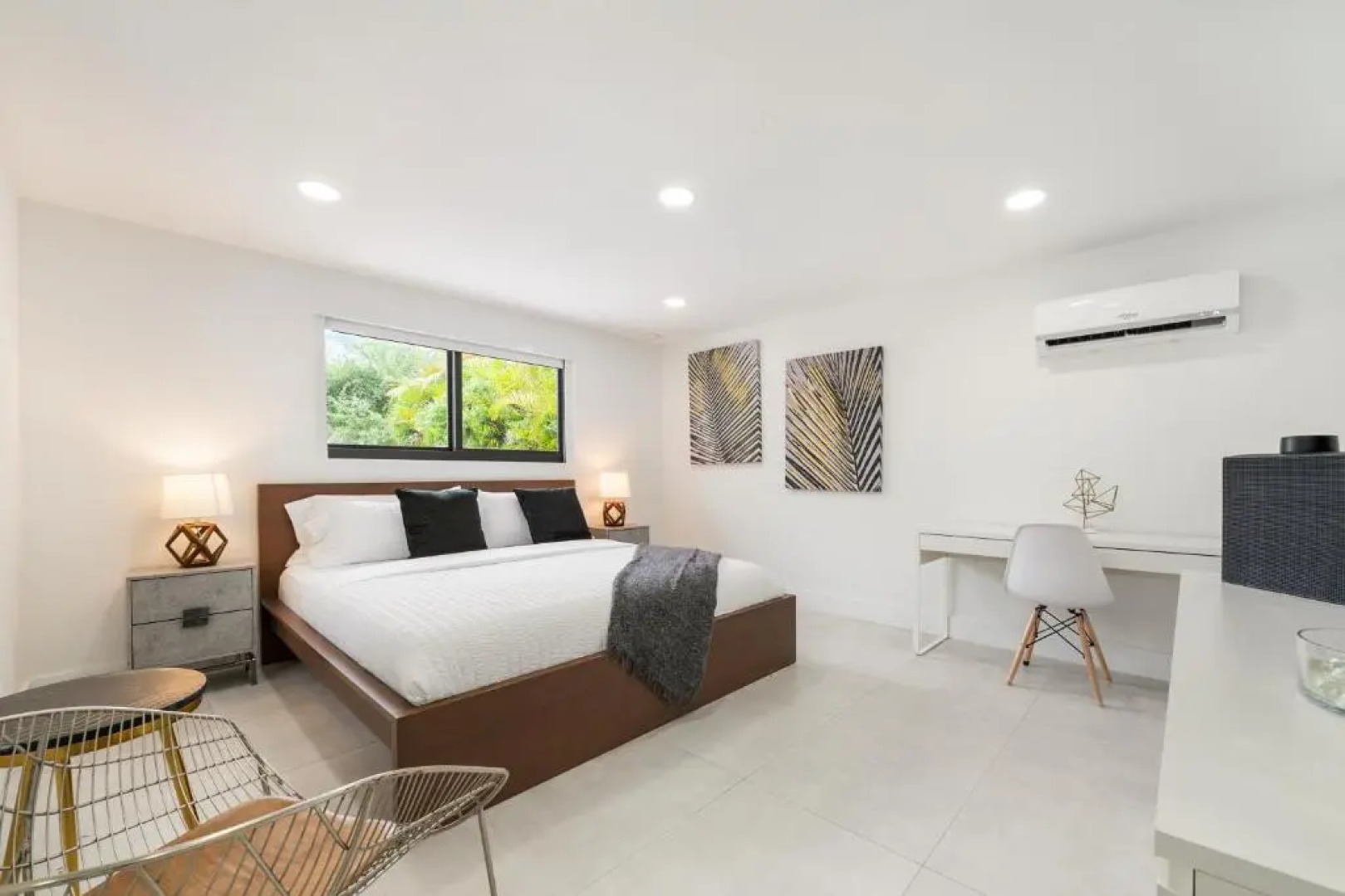 Lux House w/Heated Pool,Jacuzzi ,Basketball Court