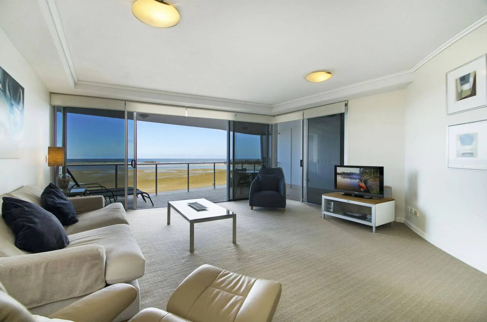 Waves Maroochy River