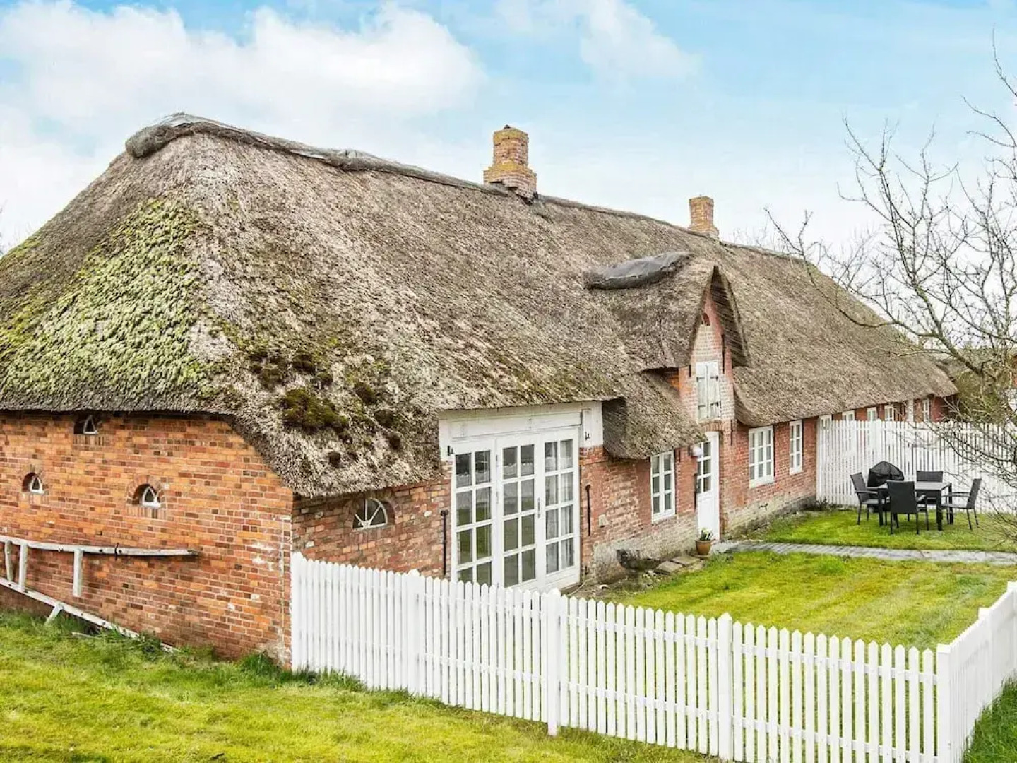 6 Person Holiday Home in Hojer