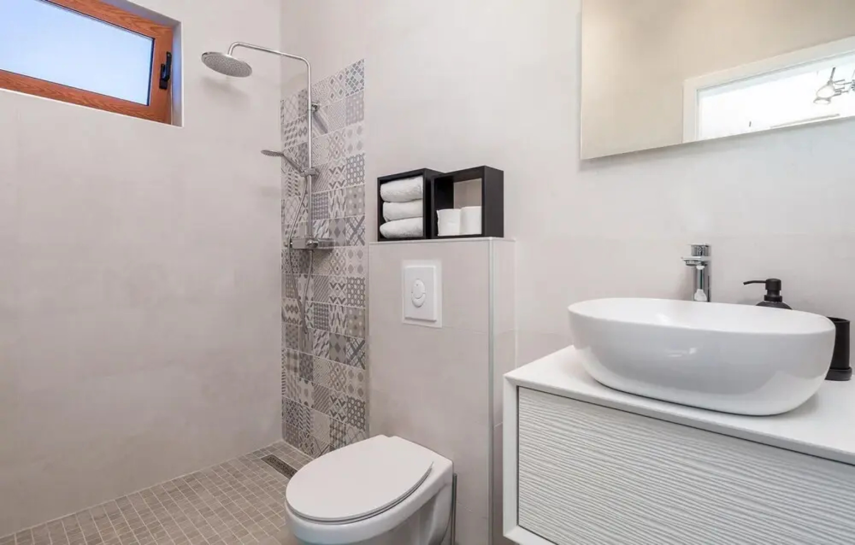 Beautiful Home in Jablanac With 4 Bedrooms and Wifi