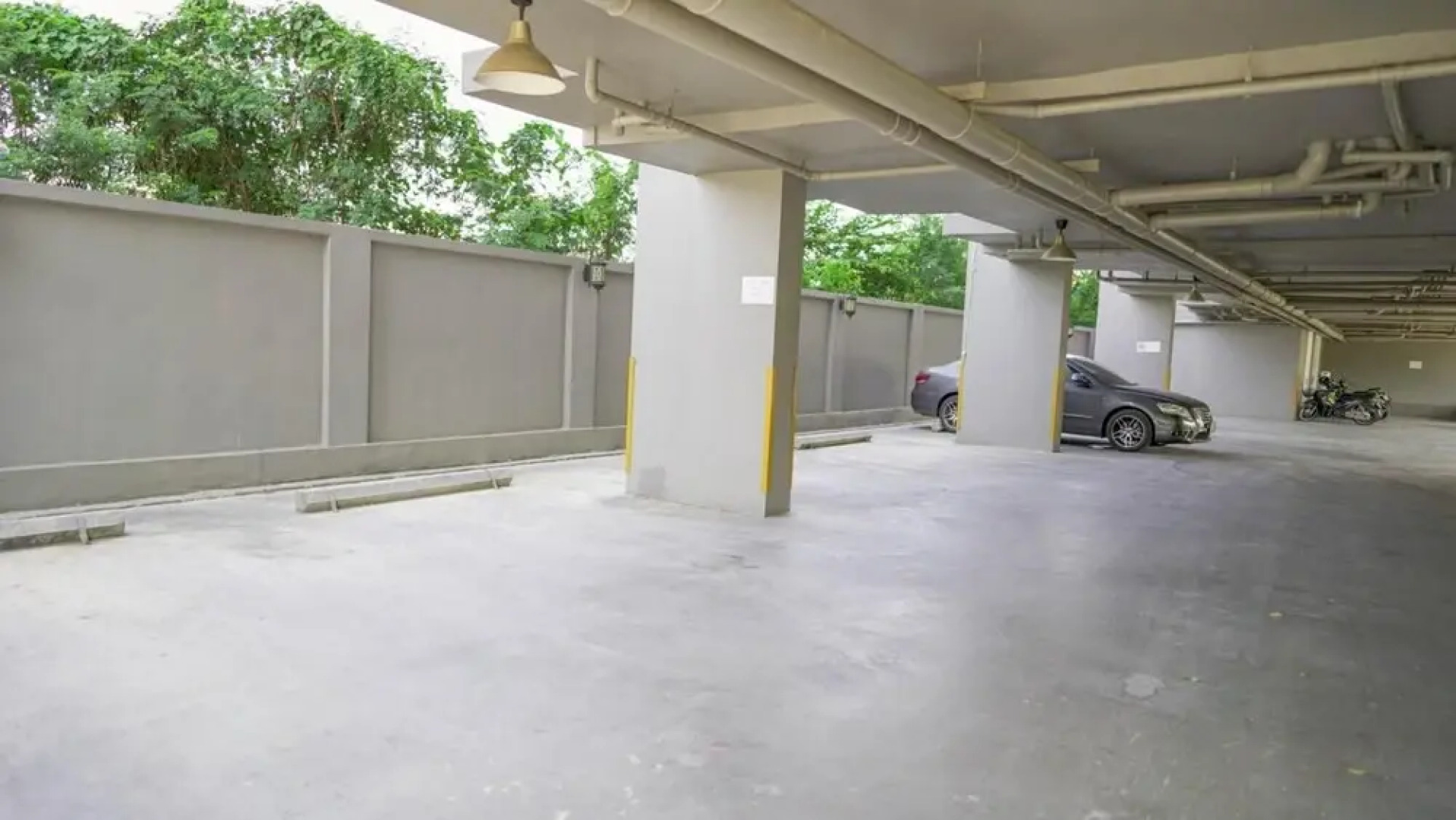 RQ Bangkok Sukhumvit 107 by Collection O