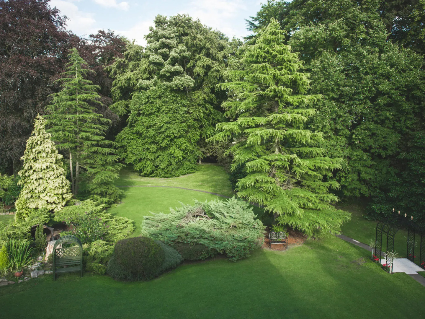 Отель Oaklands Hall