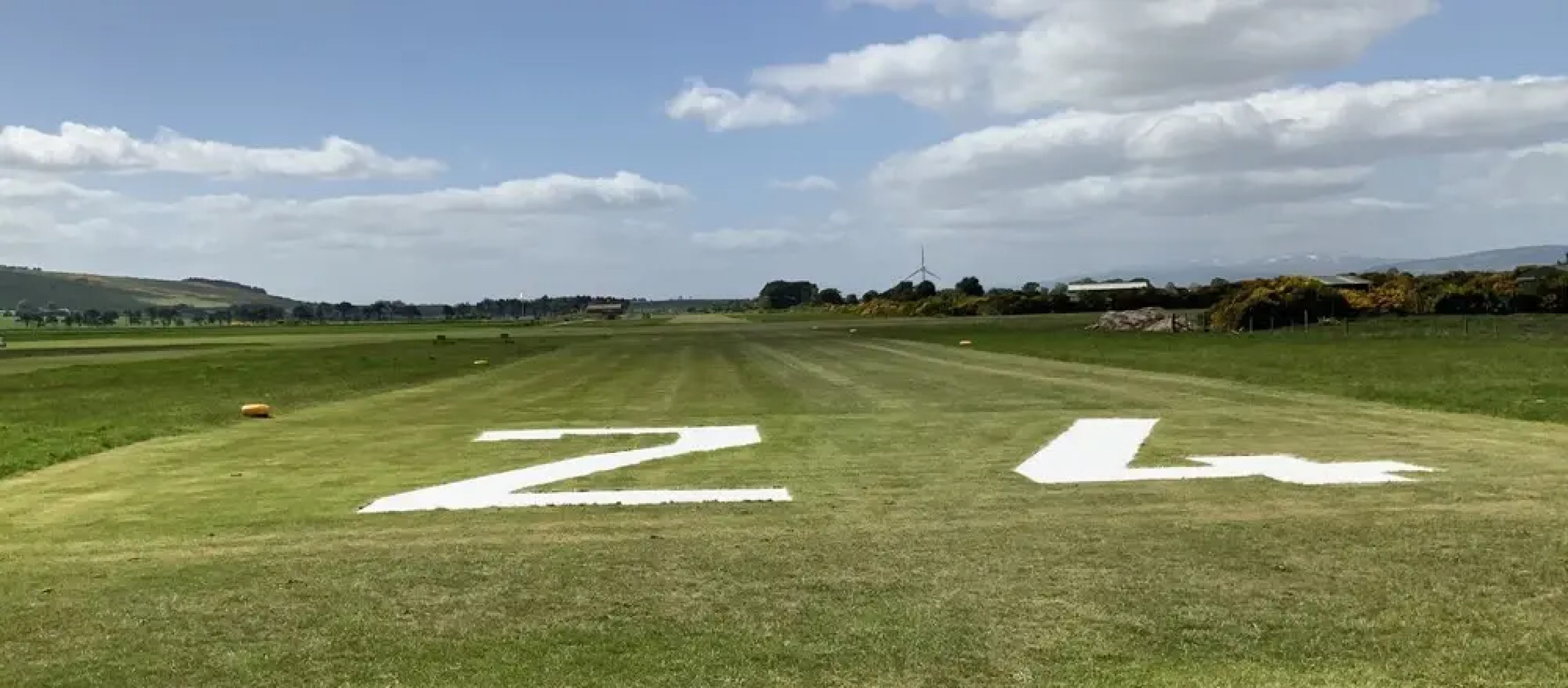 Easter Airfields off Grid Shepherds hut