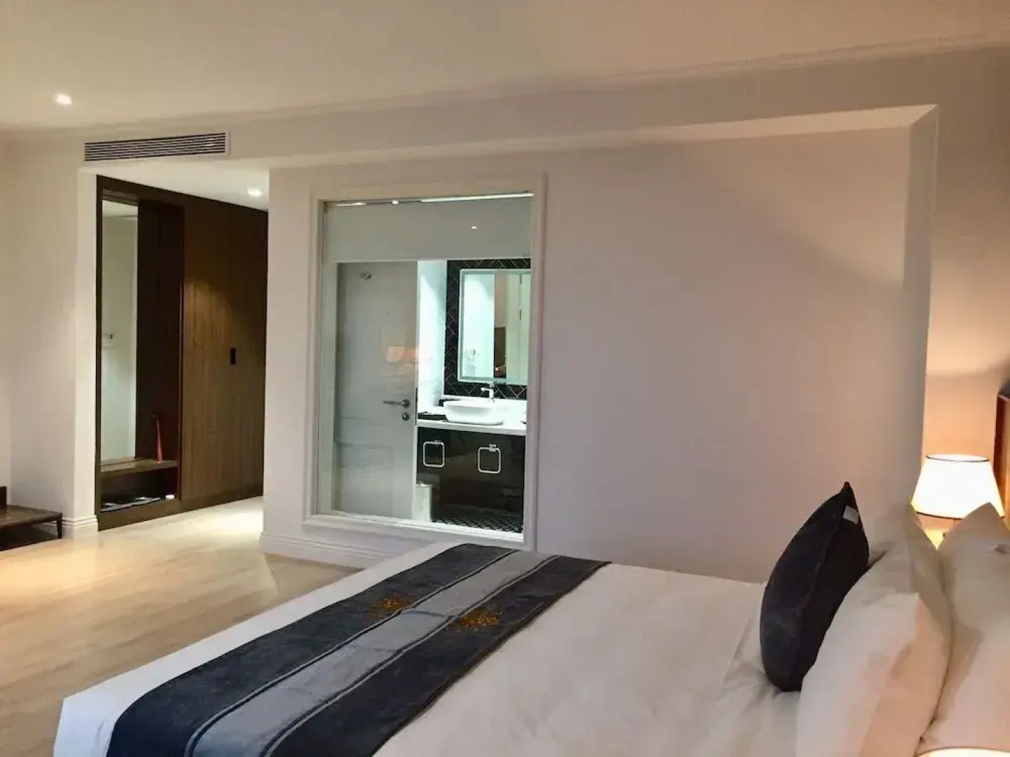 Rex Quang Binh Hotel