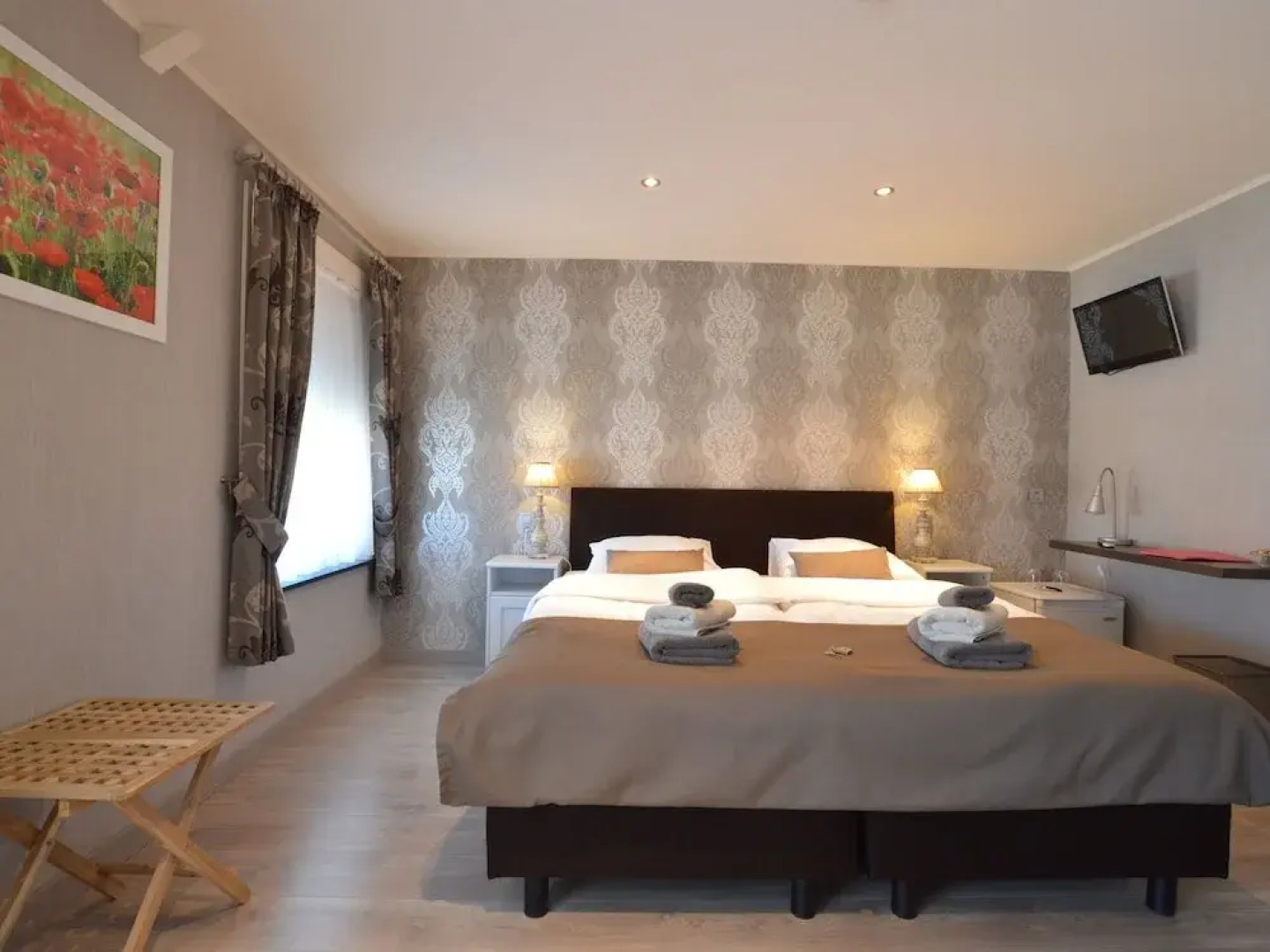 Lavish Villa in Tienen With Terrace & Garden