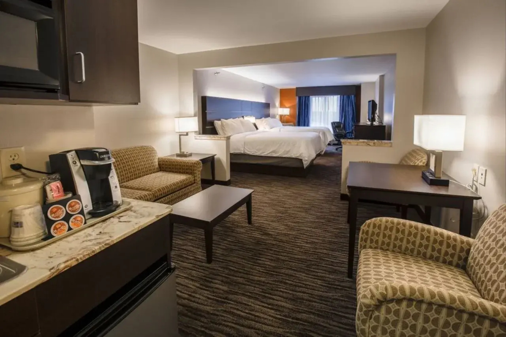 Holiday Inn Express & Suites Brandon by IHG