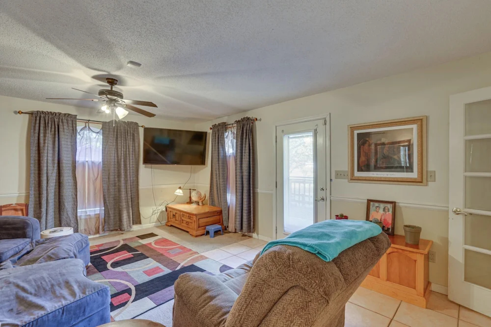 Rustic Thomasville Home w/ Deck: 2 Mi to Downtown!