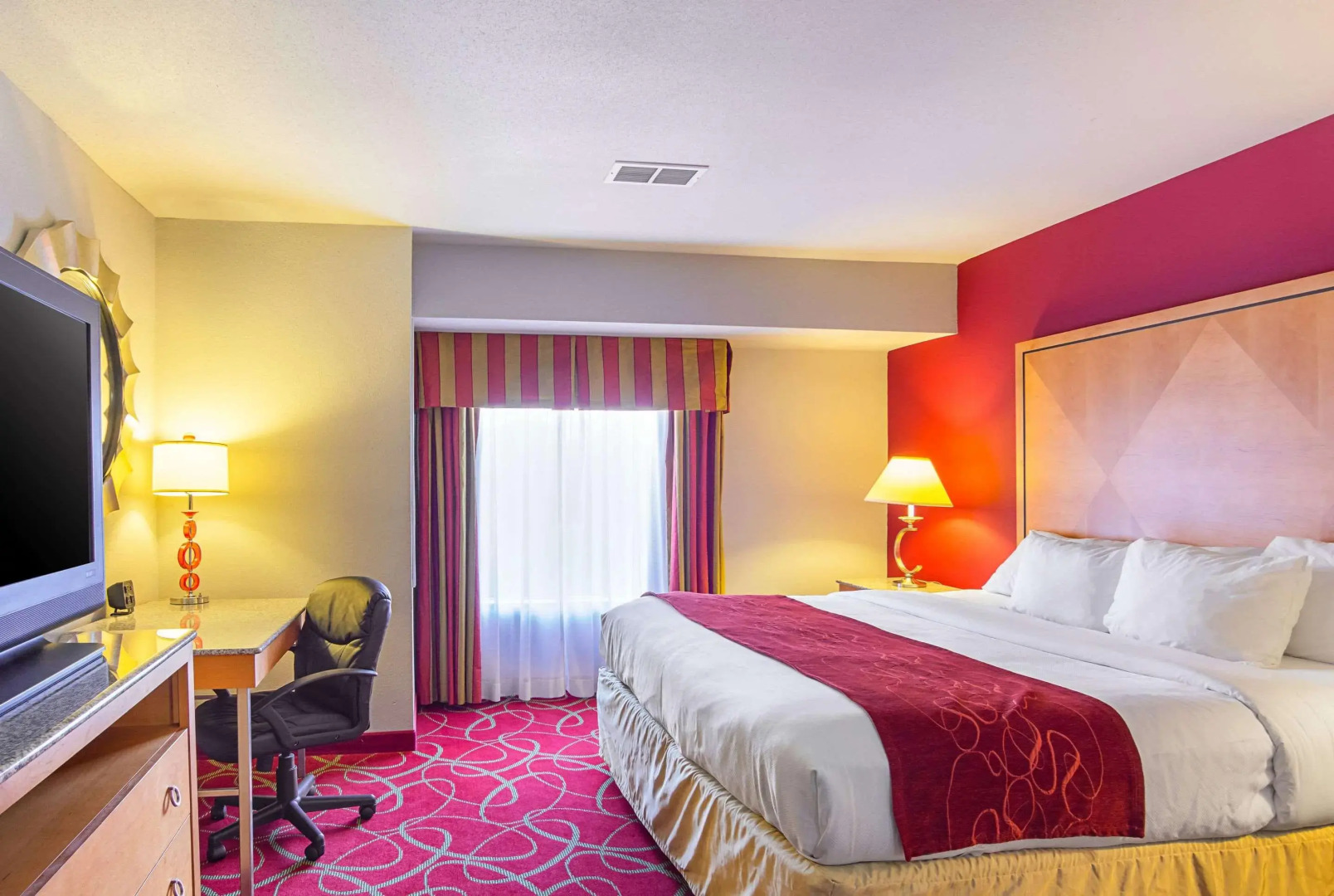 Comfort Suites At Virginia Center Commons