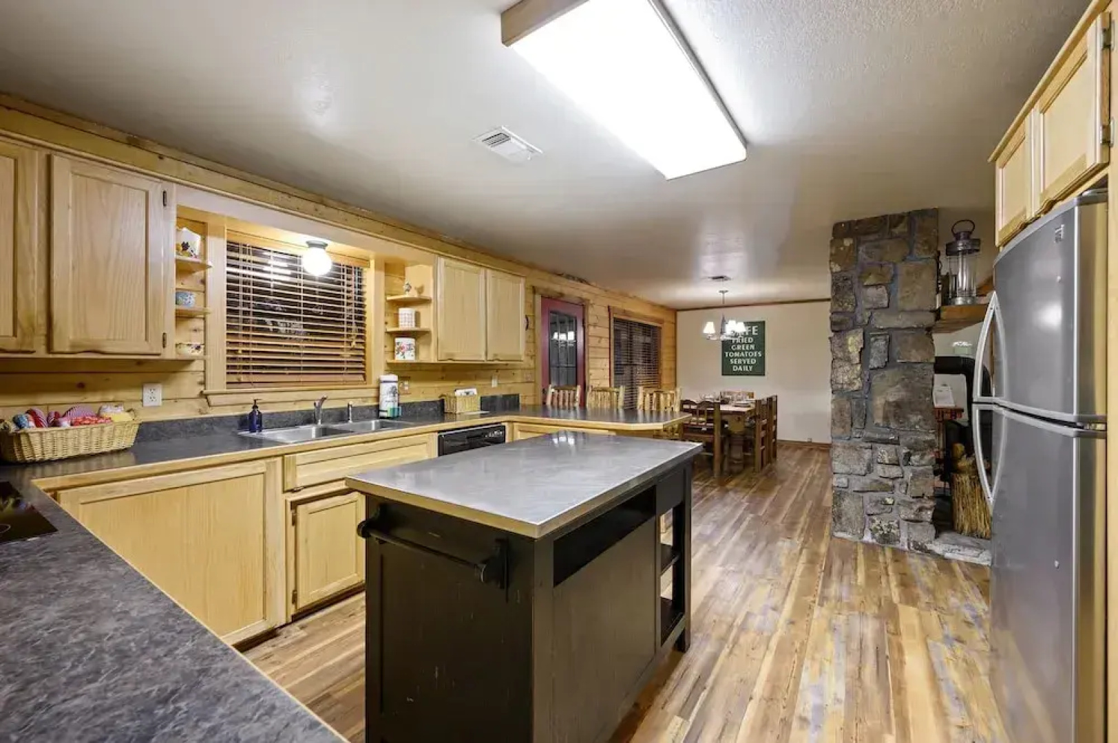 Lacey Dogwood Family Cabin With Free Wifi and Private BBQ by Redawning