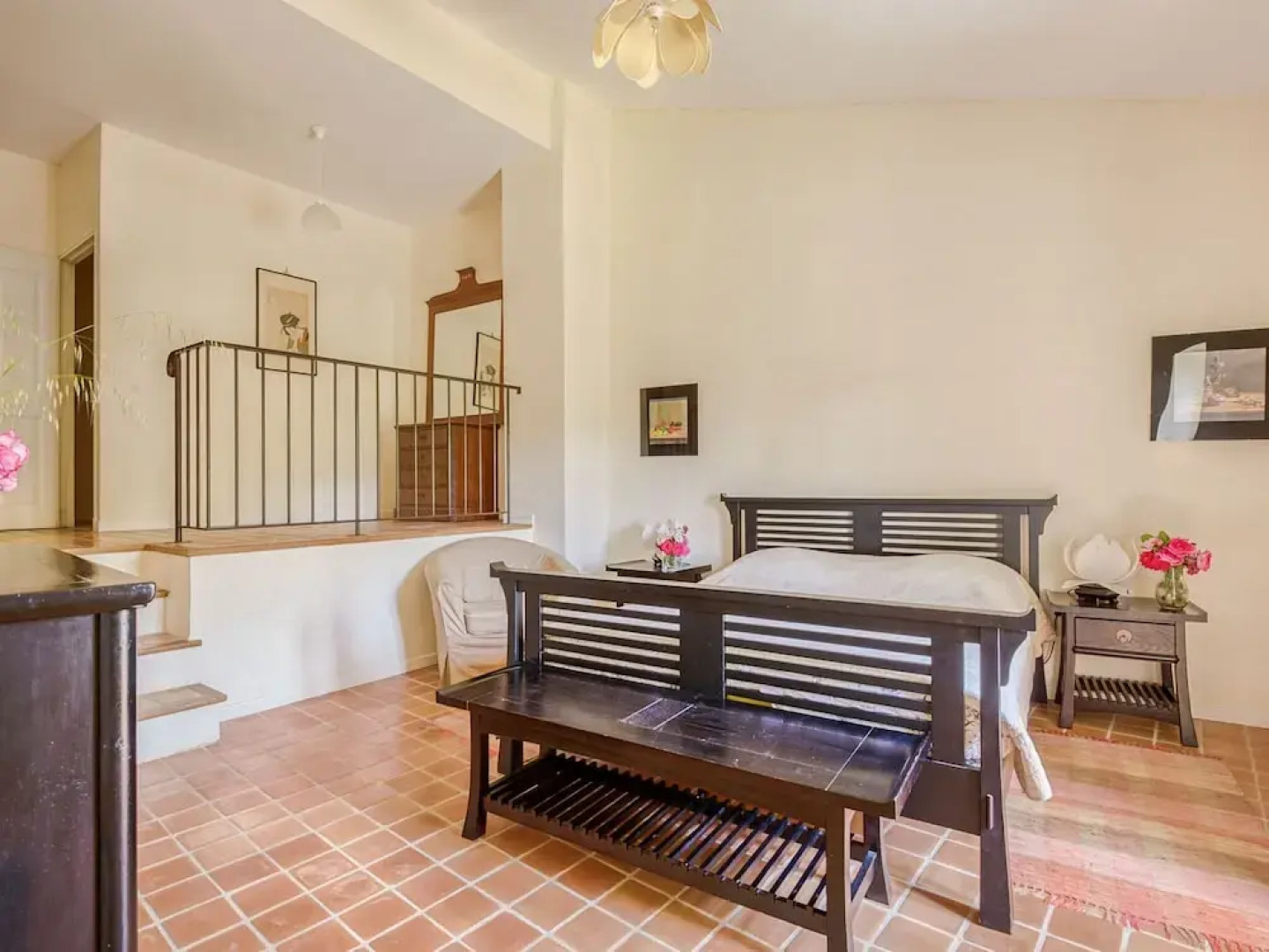 Quaint Holiday Home in Rustrel With Swimming Pool