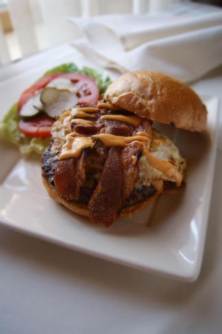 Altland House Inn and Suites