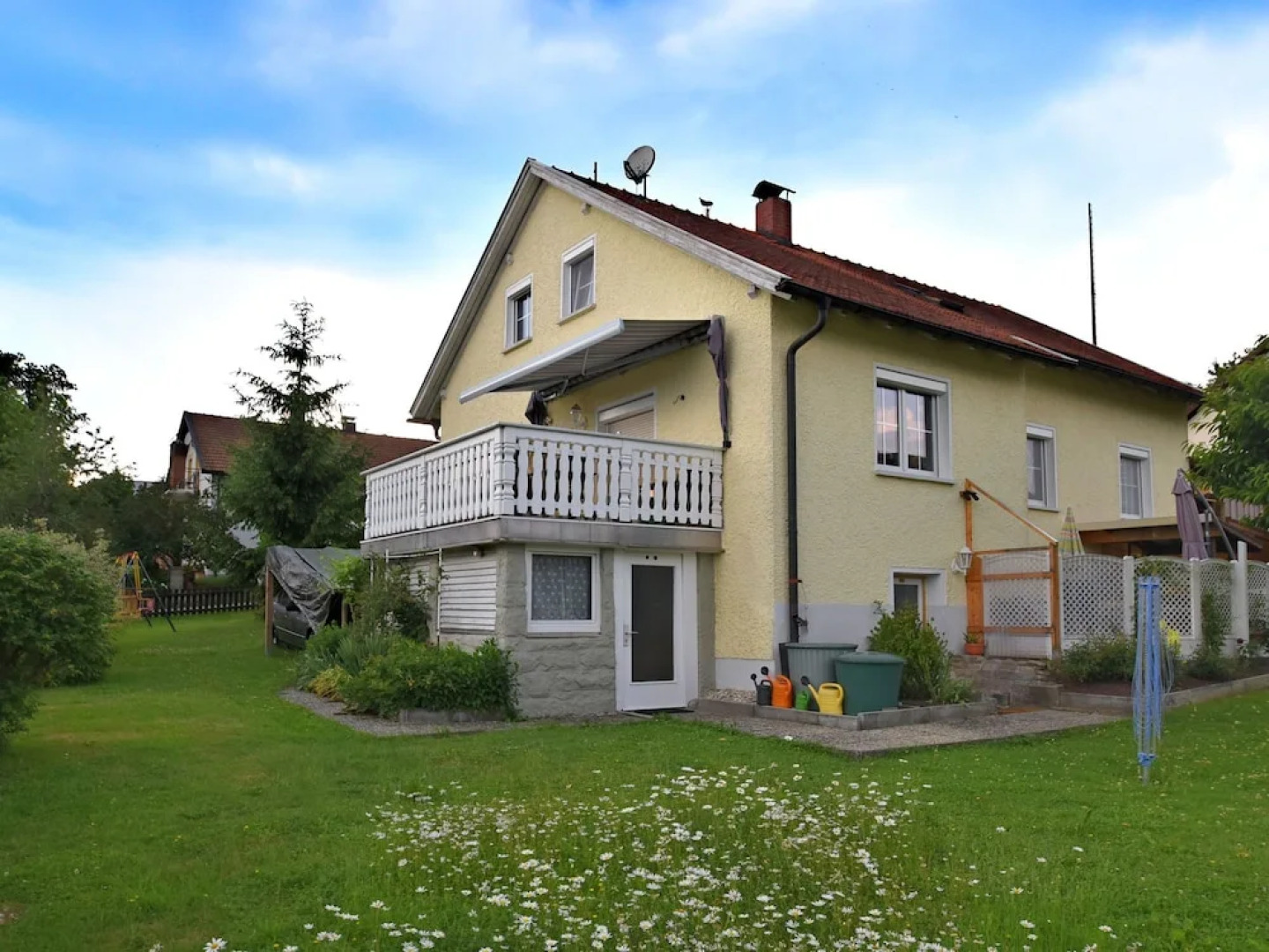 Lovely Apartment with Private Terrace, Garden,Bbq,Deckchairs