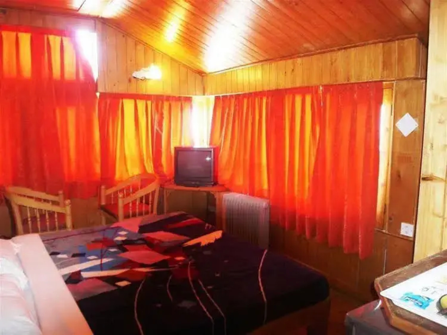 2 BR Rustic hut in Fagu, Shimla, by GuestHouser (912C)