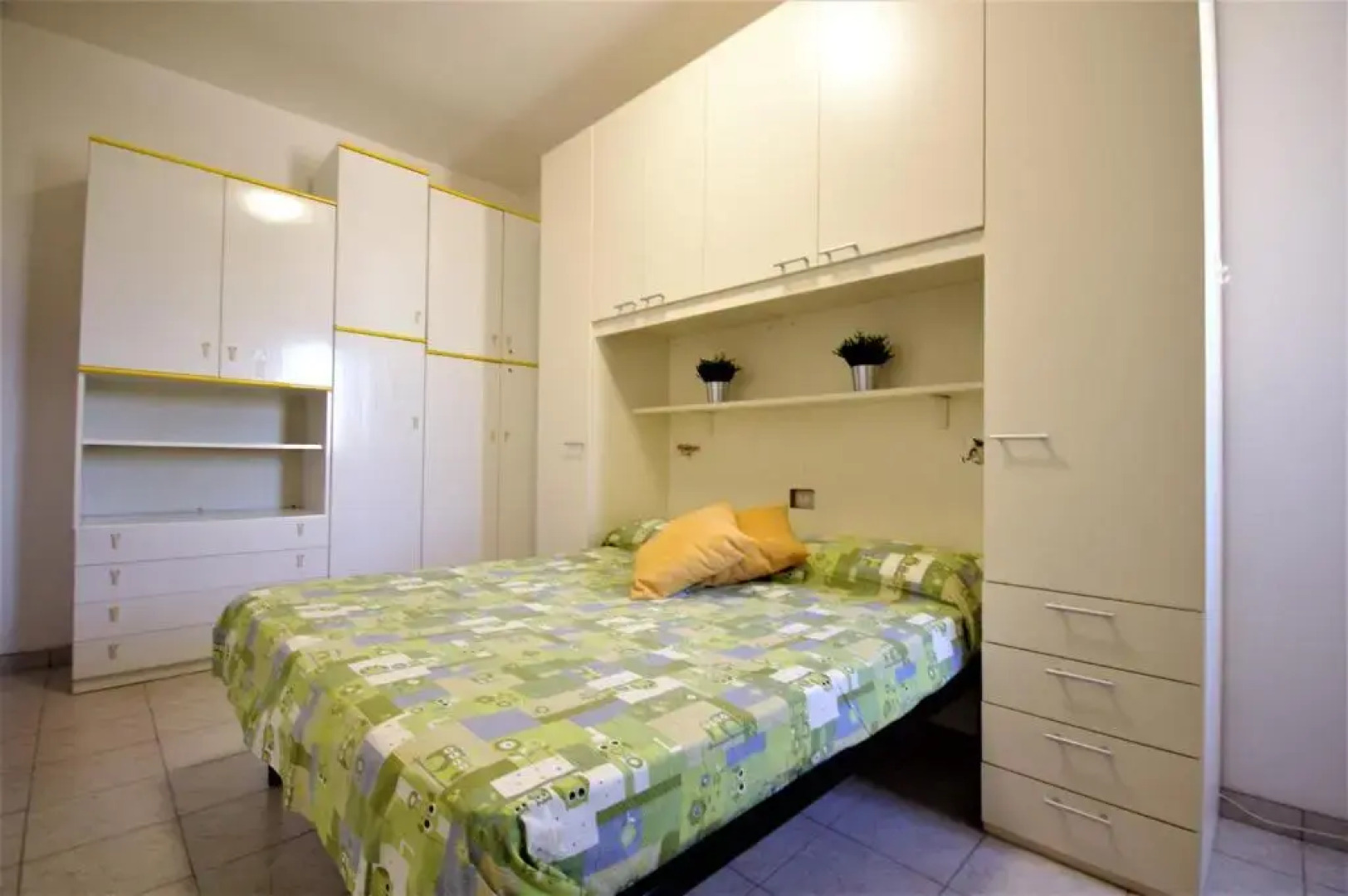 ELENA ATTICO con TERRAZZA, SOLARIUM VISTA MARE e piscina condominiale