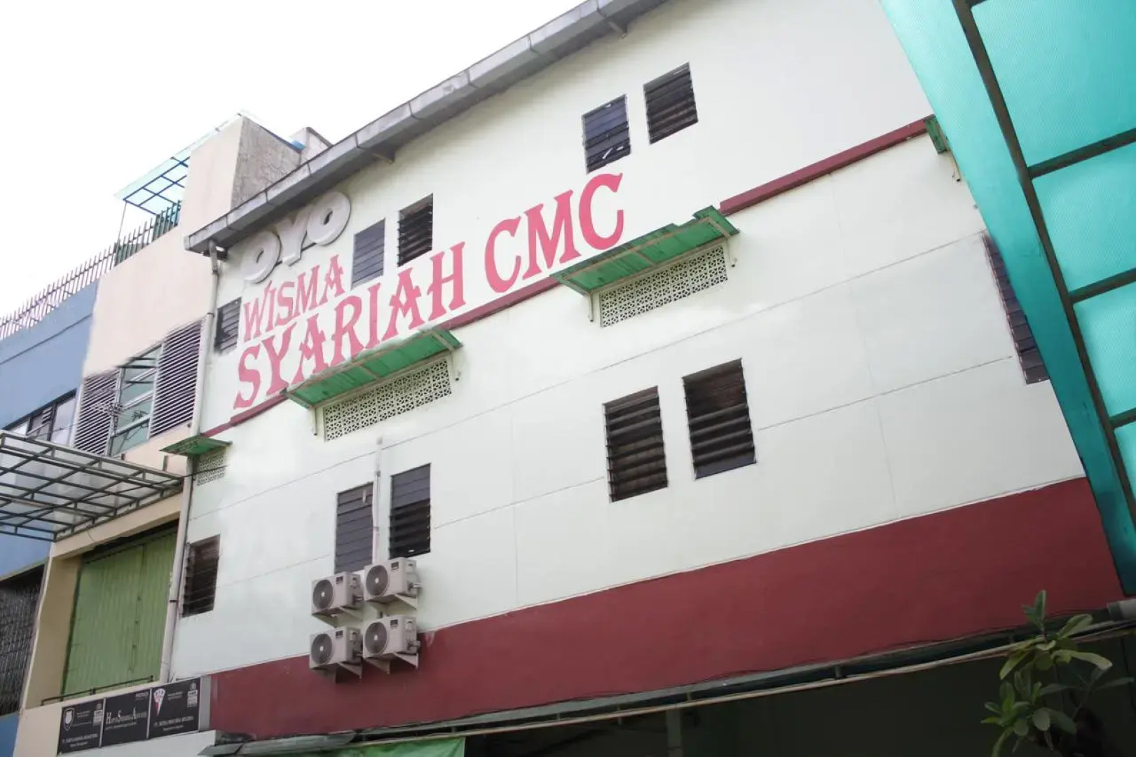 OYO 145 Wisma Syariah CMC