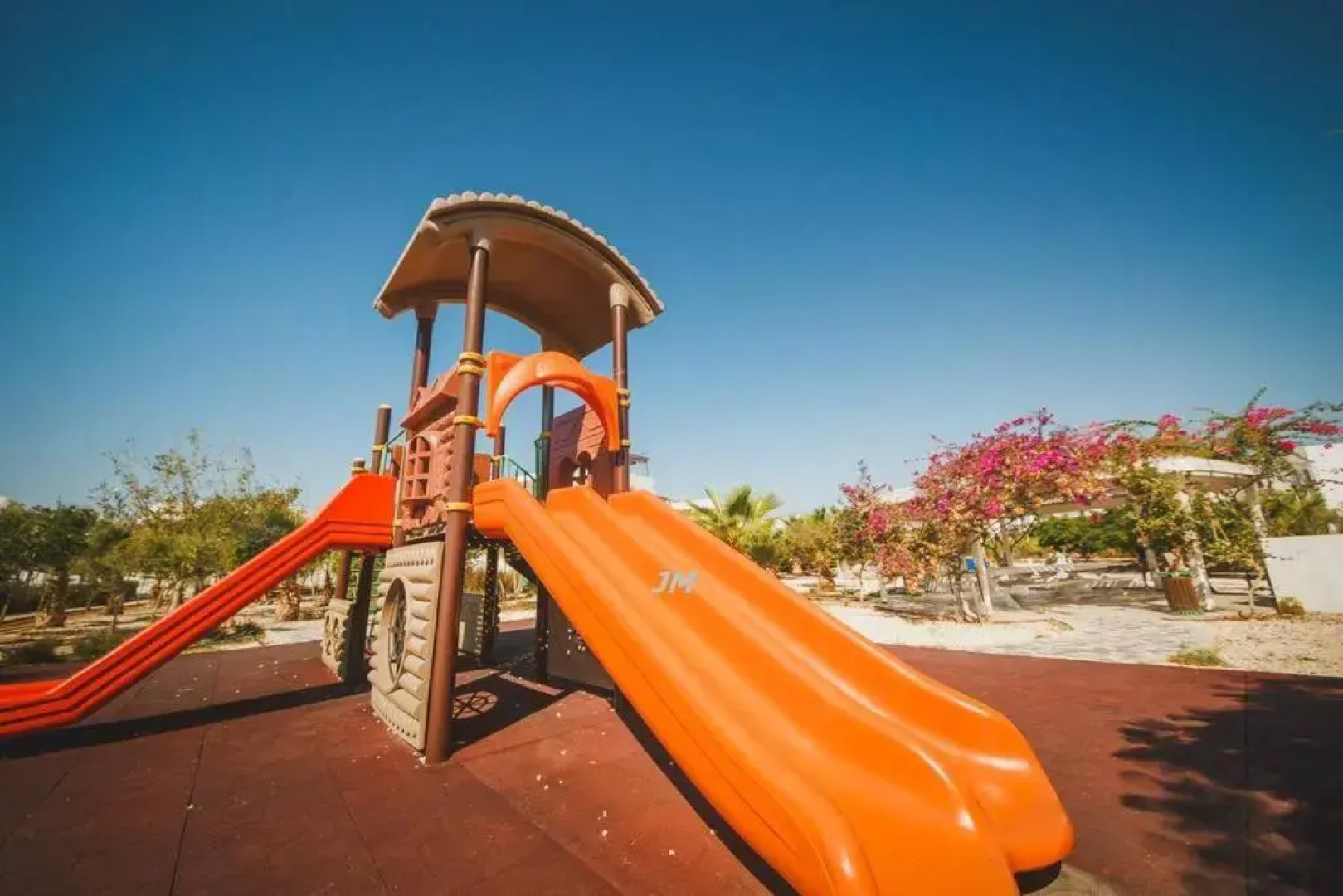 APARTAMENTY 1 komn. 70m do pljazha. akvapark*