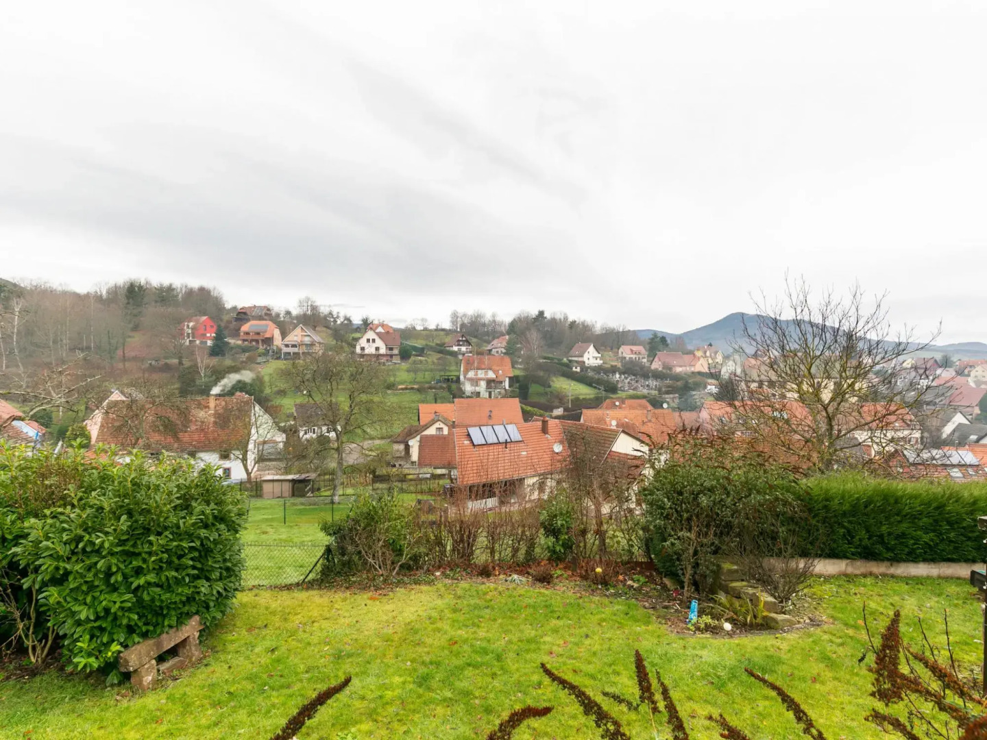 Majestic Holiday Home in Neubois with Private Pool