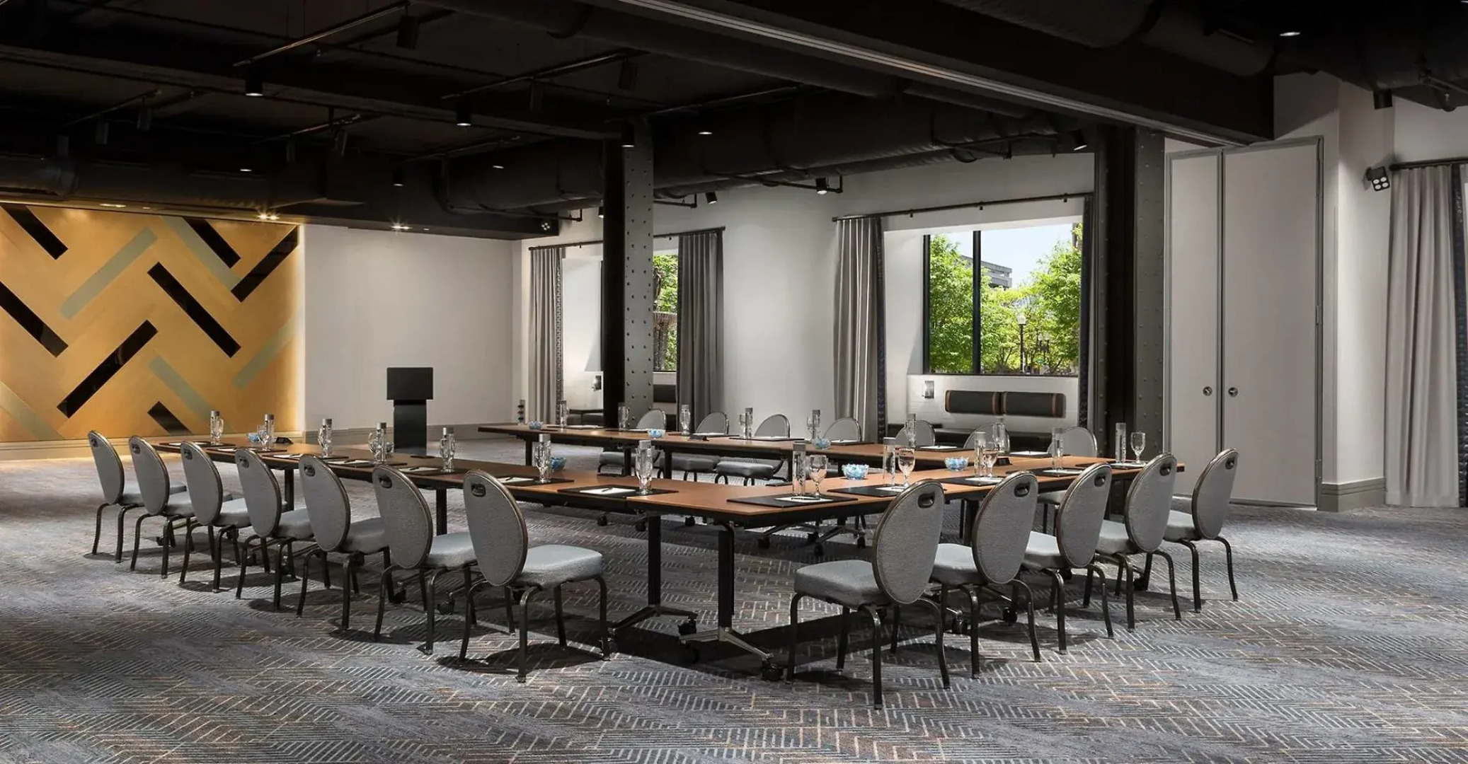 Отель Hilton Boston Park Plaza