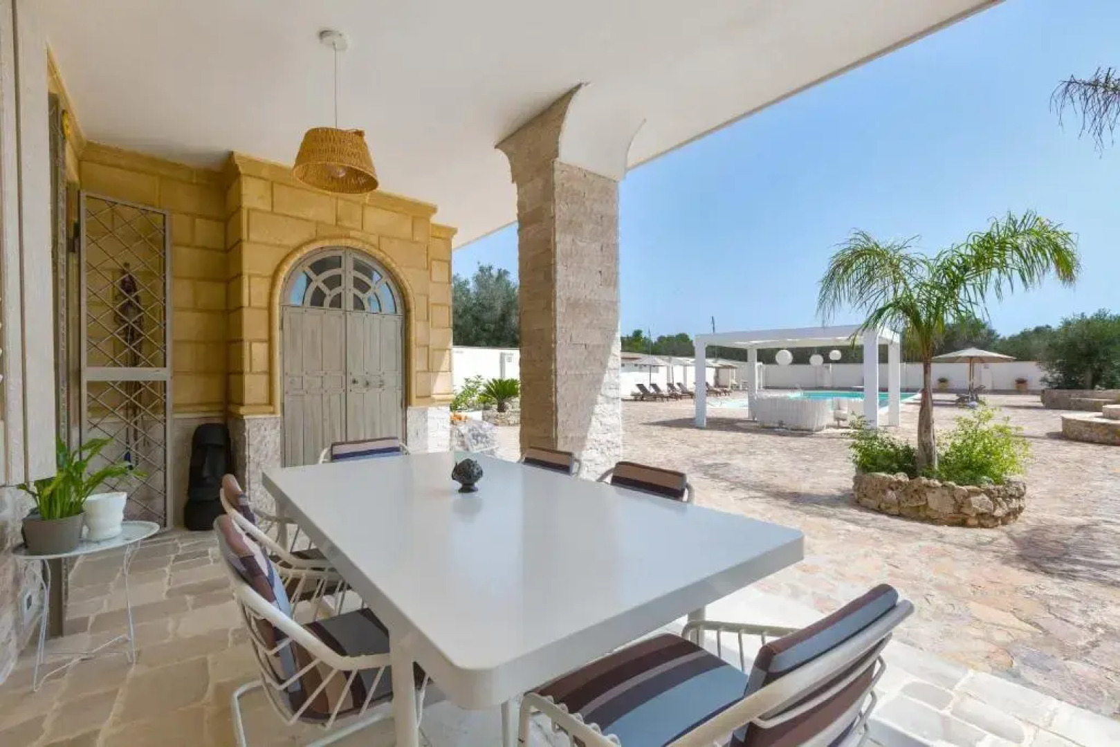 Villa Artesole by BarbarHouse