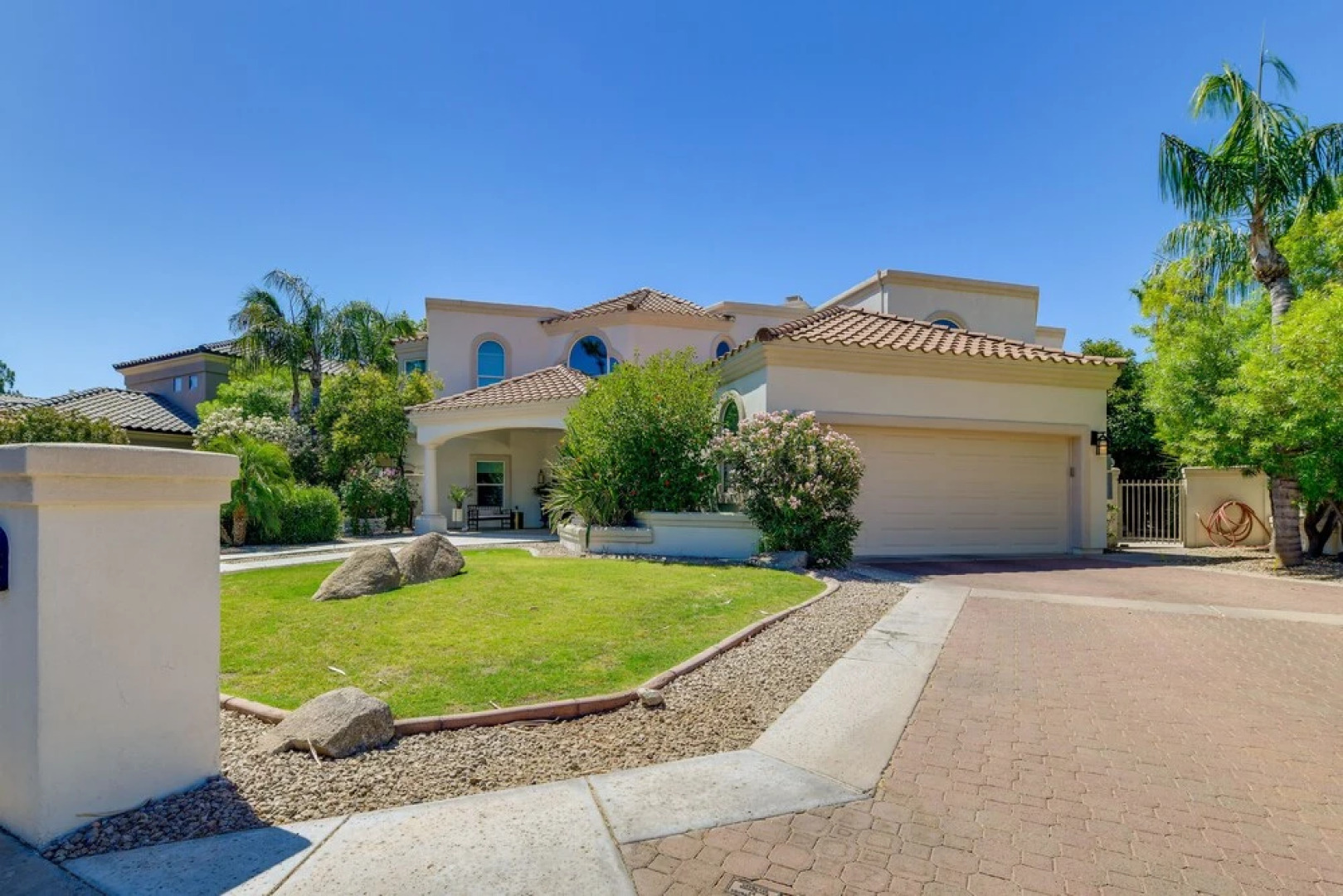 Waterfront Luxury Gilbert Retreat w/ Pool & Spa!