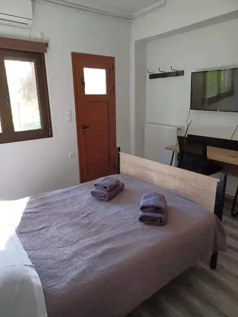 Poros Seaside Suite