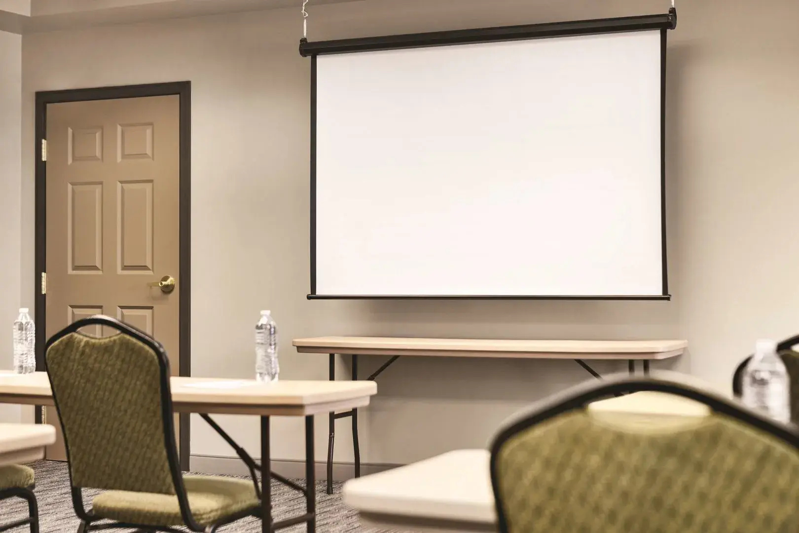 Country Inn & Suites by Radisson, St. Cloud East, MN