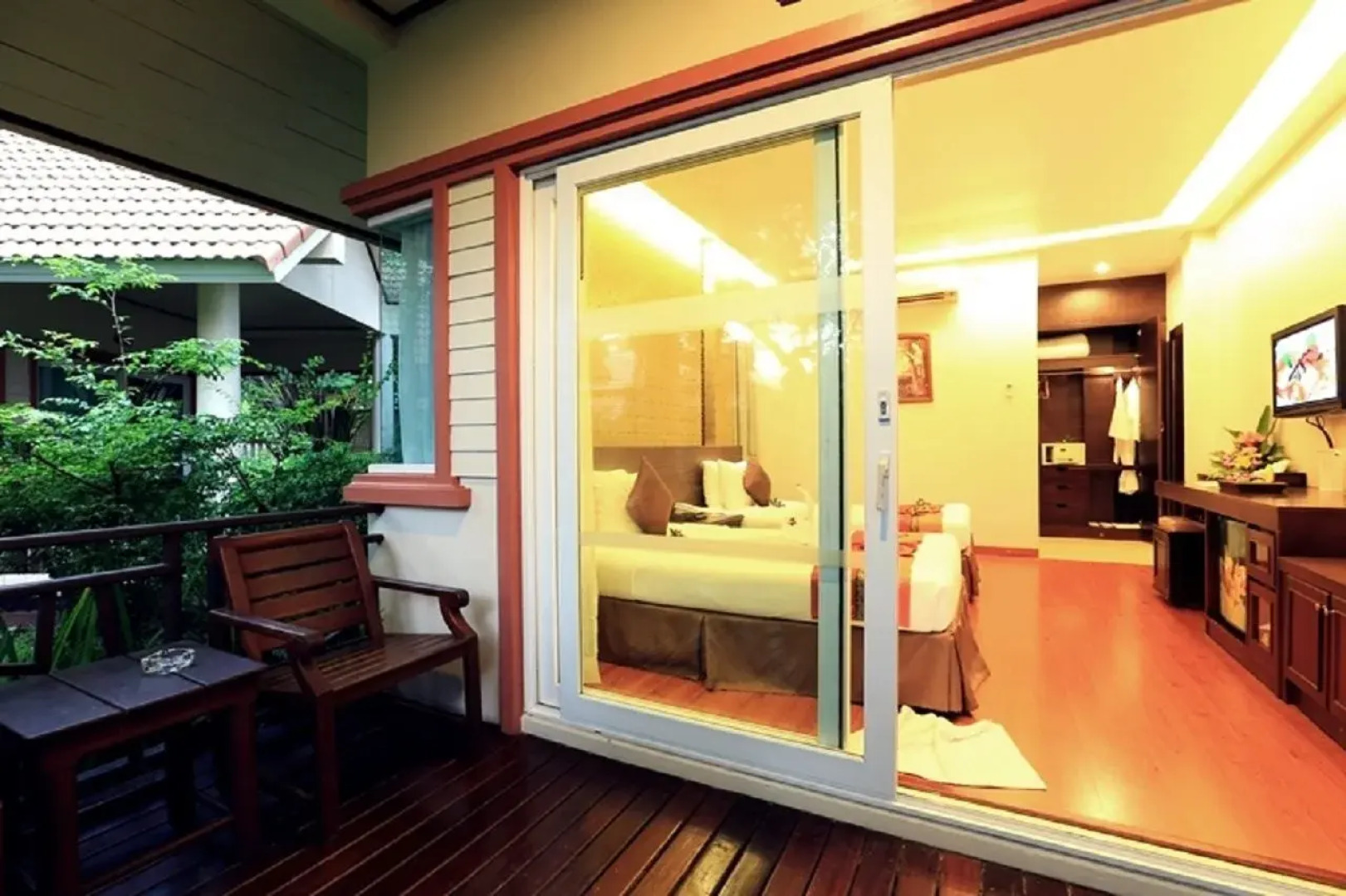 Koh Chang Paradise Resort & Spa