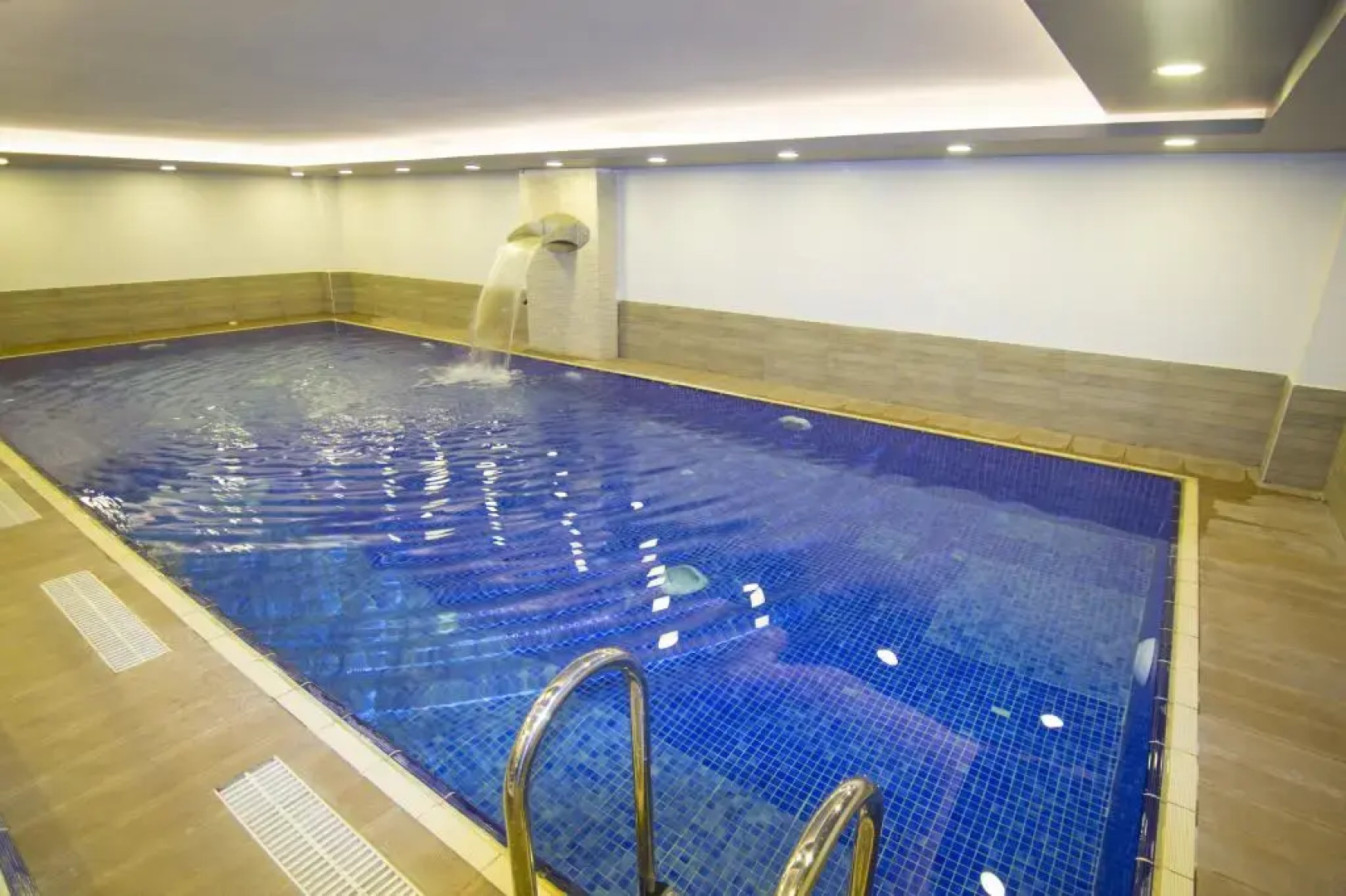 Centrum Business Hotel