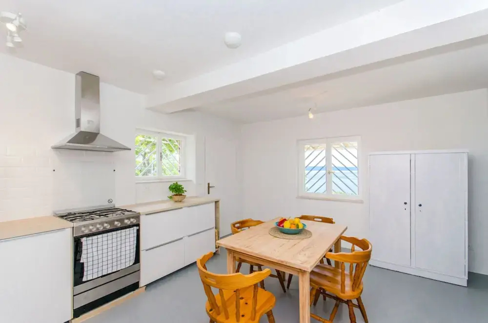 Seafront House Mavarcica