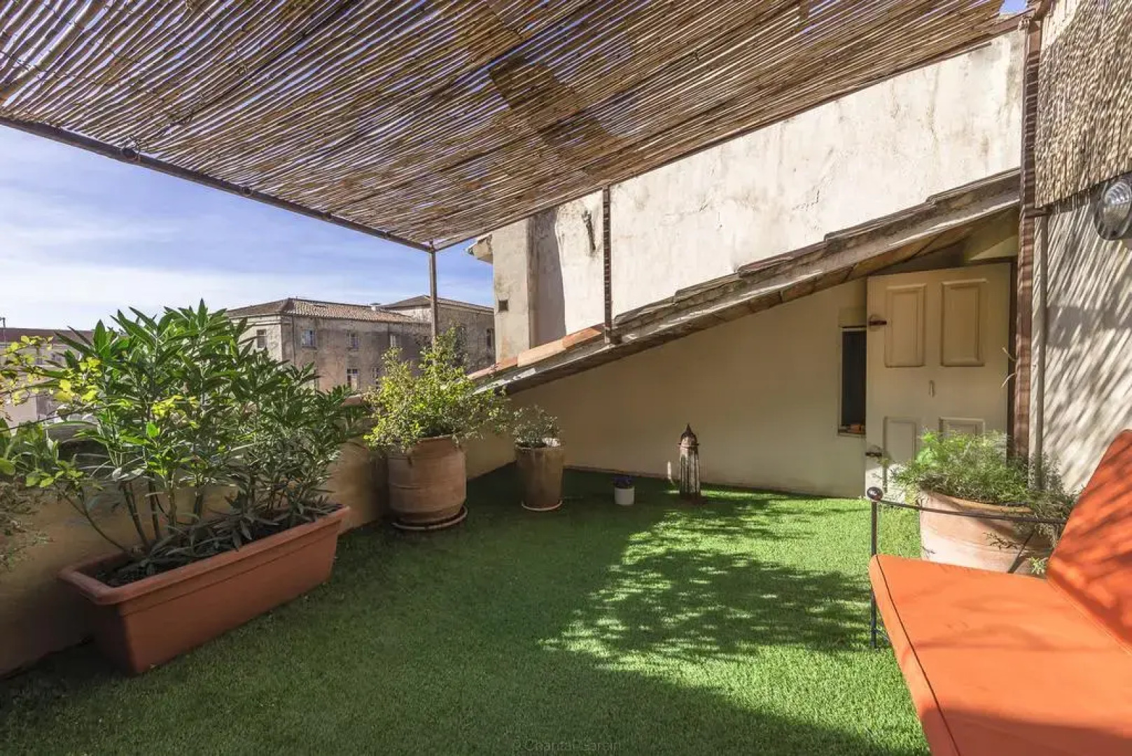 Hôtel Particulier, Le 28